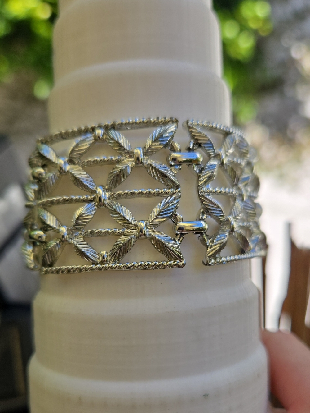 Elegant Coro Silver-Tone Leaf Link Bracelet - Size 7